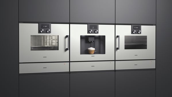 200 系列嘉格纳银色蒸汽炉和真空抽屉、暖碟抽屉，微波烤箱和暖碟抽屉